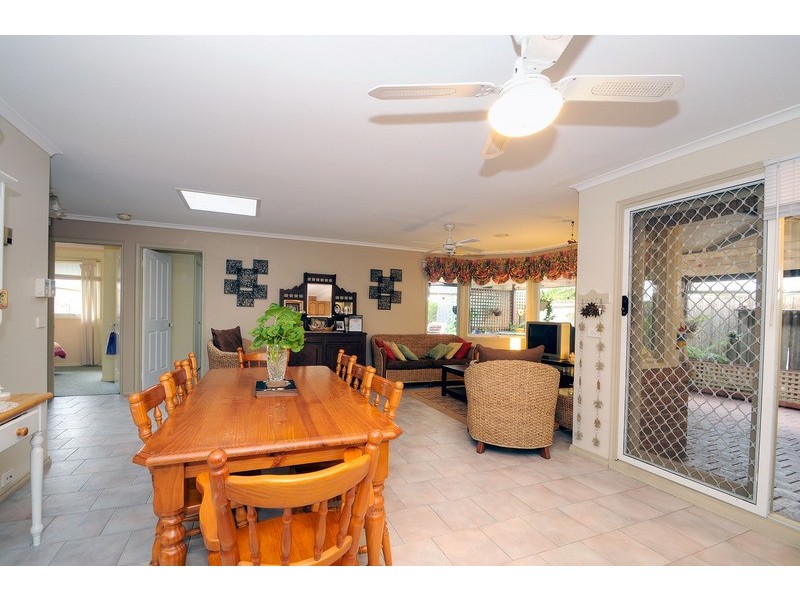 64 Branagan Drive, Aspendale Gardens VIC 3195