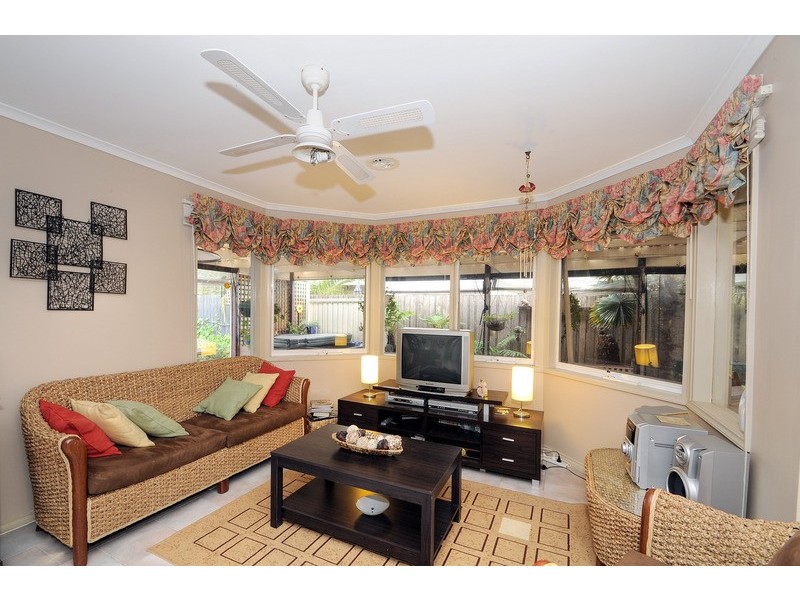 64 Branagan Drive, Aspendale Gardens VIC 3195