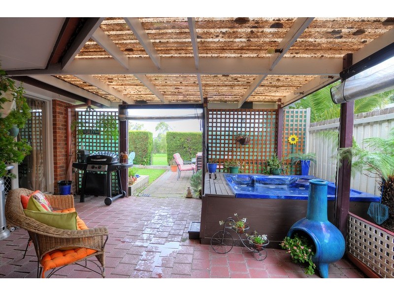 64 Branagan Drive, Aspendale Gardens VIC 3195