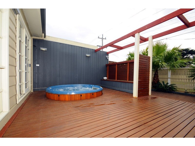 61 Keith Avenue, Edithvale VIC 3196