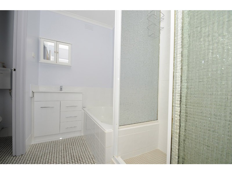 8/49 Bear Street, Mordialloc VIC 3195