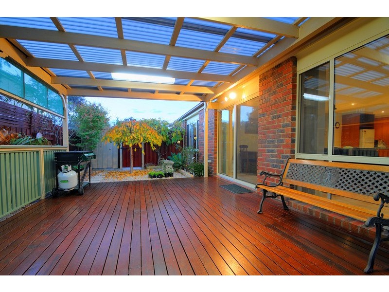 4 Hyland Street, Mordialloc VIC 3195