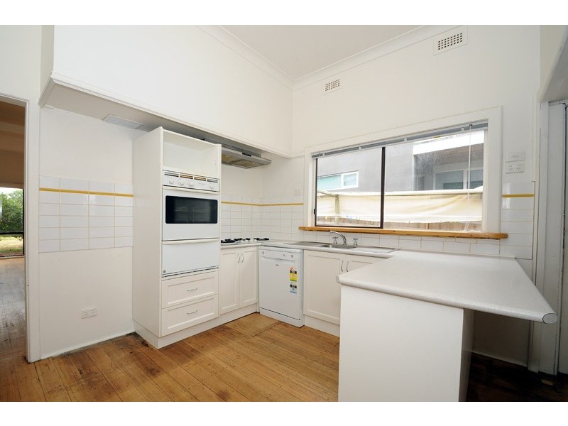 24 Nepean Highway, Aspendale VIC 3195
