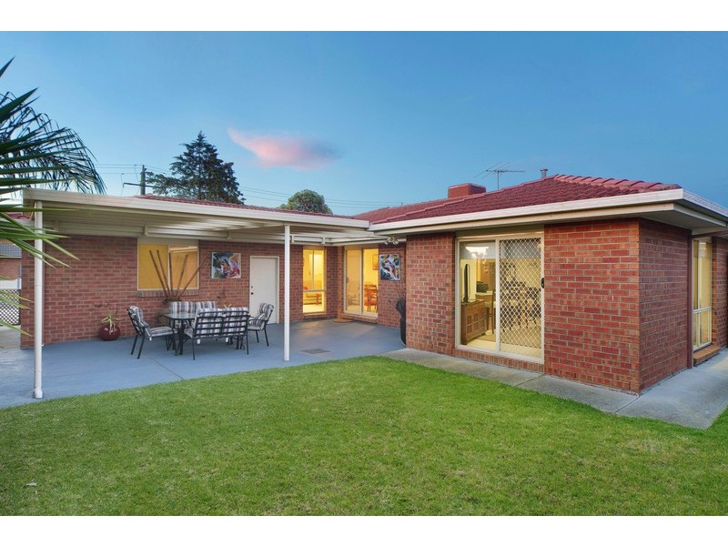 3 Forbes Drive, Aspendale Gardens VIC 3195