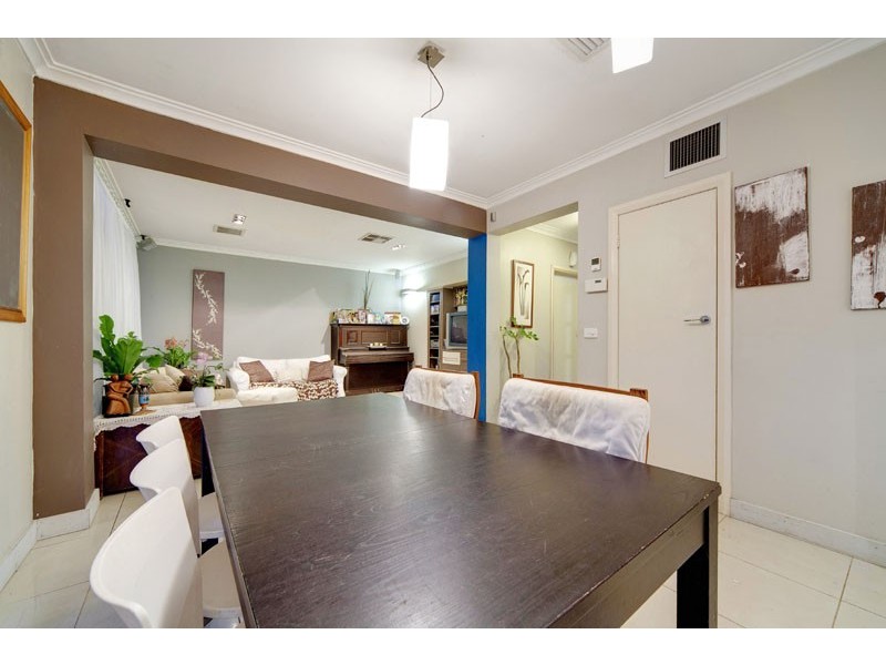 12 Connewarra Ave, Aspendale VIC 3195