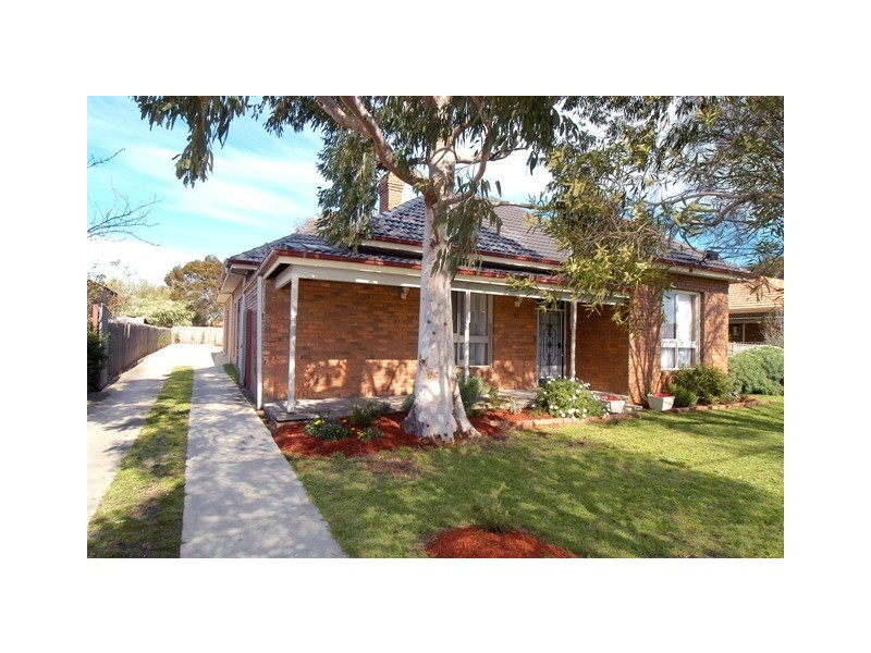48 Woodbine Grove, Chelsea VIC 3196