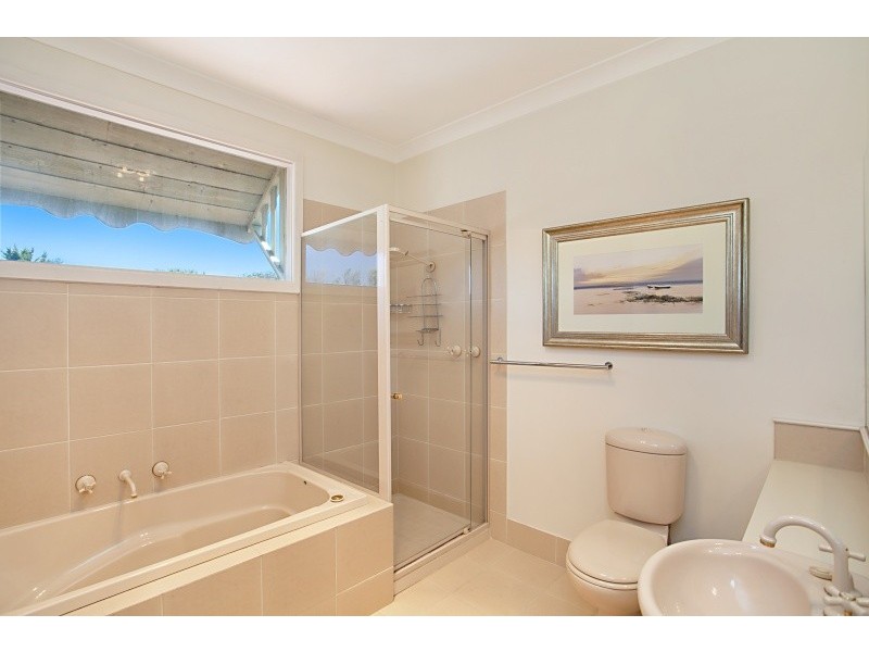 8 Nepean Hwy, Aspendale VIC 3195