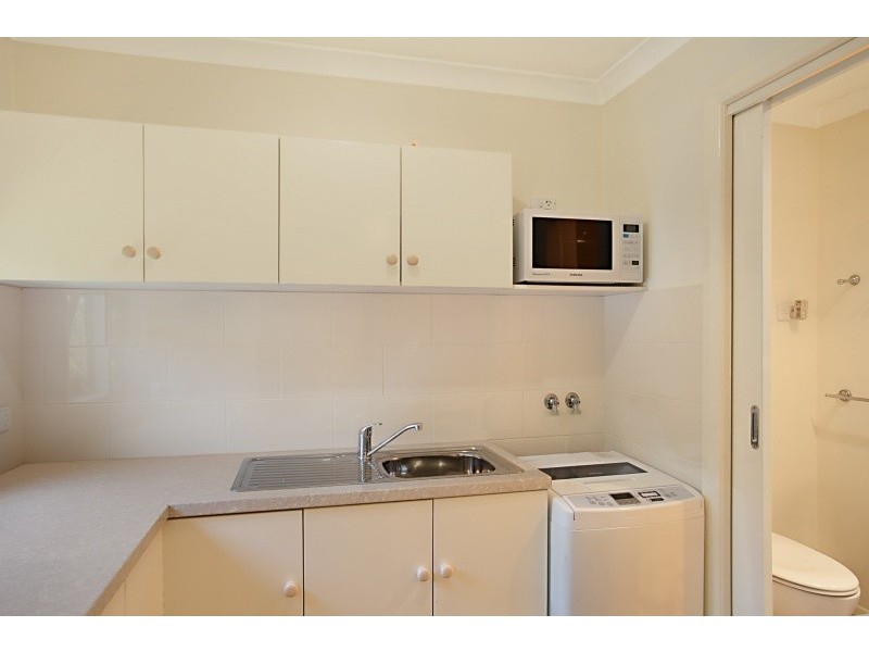 8 Nepean Hwy, Aspendale VIC 3195