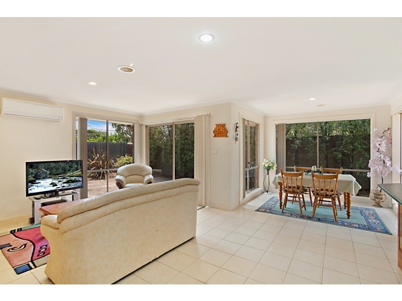 17 Affinity Close, Mordialloc VIC 3195