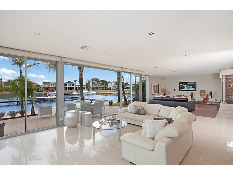 3 Pitcairn Place, Patterson Lakes VIC 3197