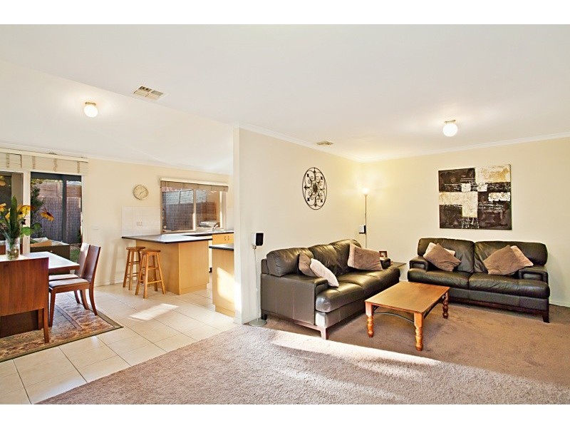 3 Warren Road, Mordialloc VIC 3195