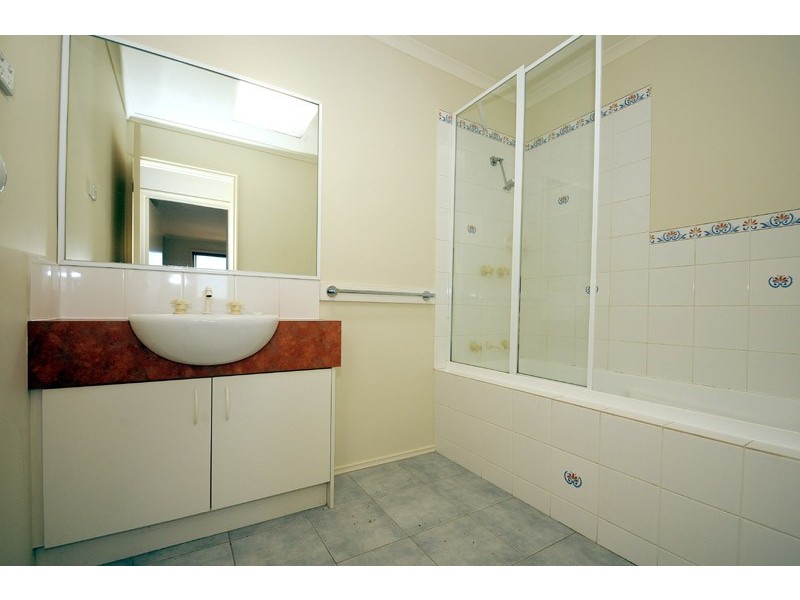 2/52-54 Nepean Highway, Seaford VIC 3198