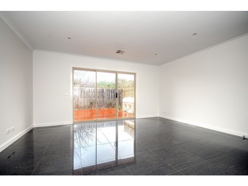2/10 Dyson Road, Carrum VIC 3197