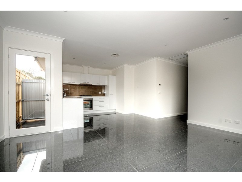 2/10 Dyson Road, Carrum VIC 3197