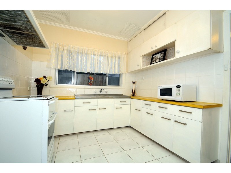 8 Lewellin Grove, Carrum VIC 3197