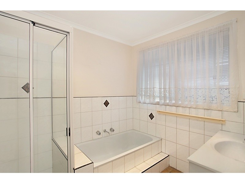 16 Keaton Way, Aspendale Gardens VIC 3195