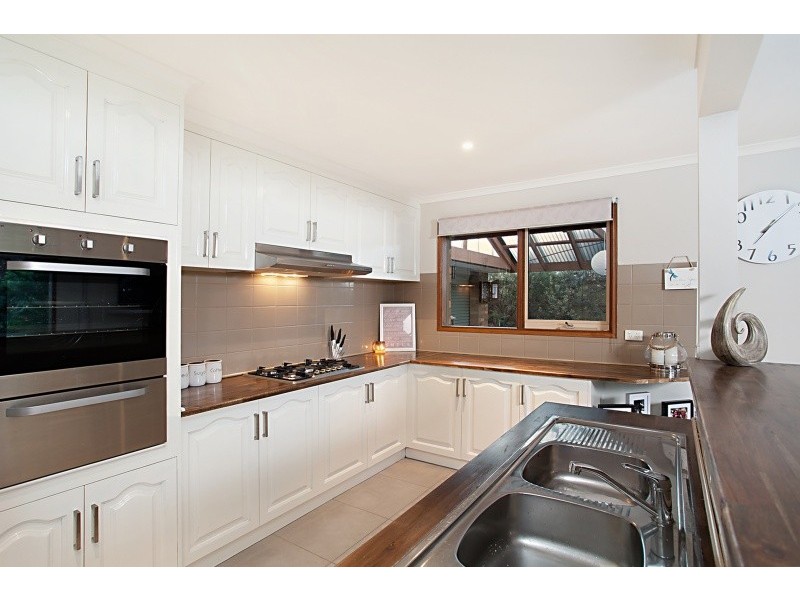 6 Bolwarra Court, Cranbourne West VIC 3977