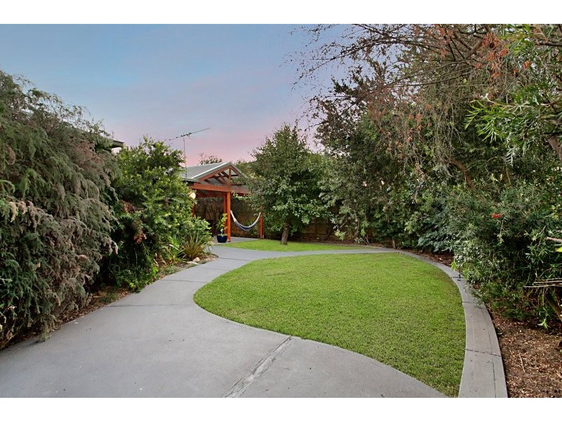 6 Bolwarra Court, Cranbourne West VIC 3977