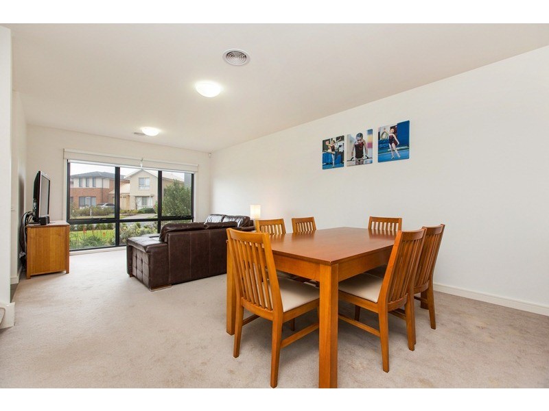 20 Chopard Ave, Waterways VIC 3195