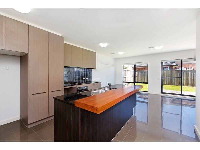 20 Chopard Ave, Waterways VIC 3195