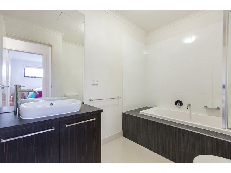 20 Chopard Ave, Waterways VIC 3195
