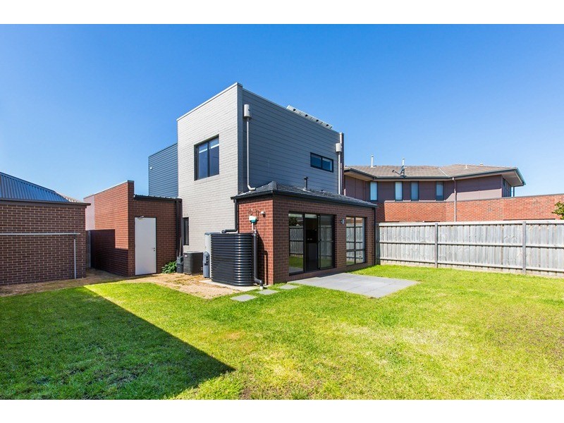 20 Chopard Ave, Waterways VIC 3195