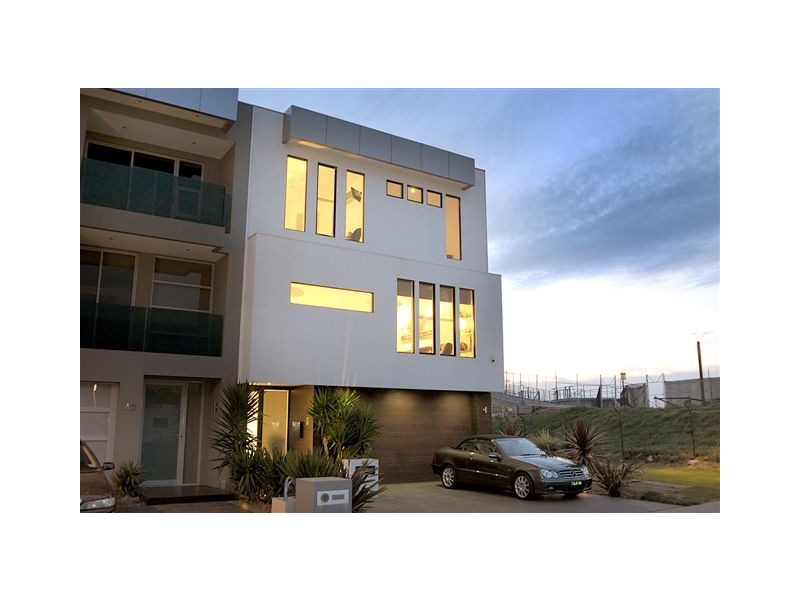 43 Pier One Drive, Patterson Lakes VIC 3197