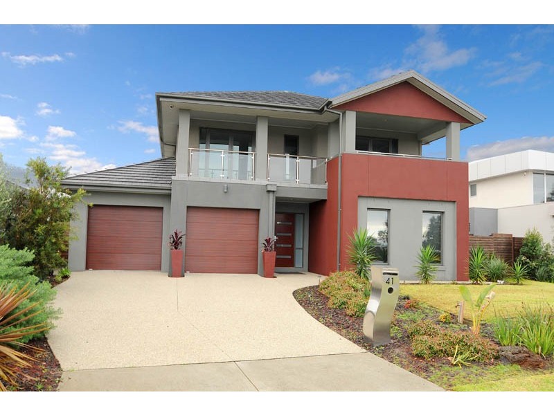 41 Waterside Drive, Waterways VIC 3195