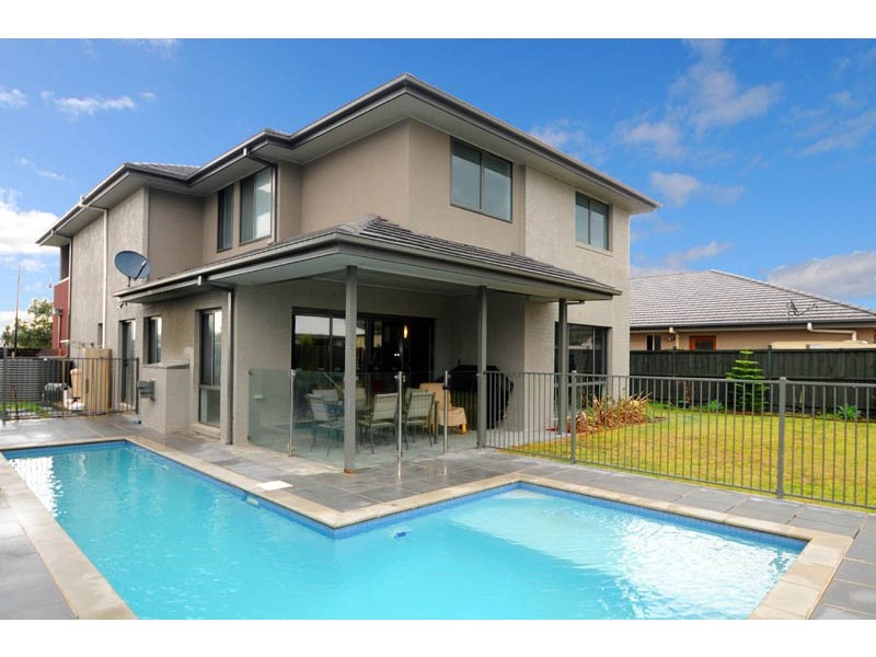 41 Waterside Drive, Waterways VIC 3195