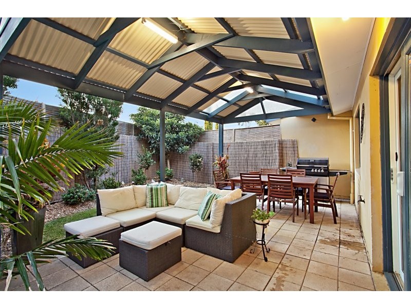 3 Warren Road, Mordialloc VIC 3195