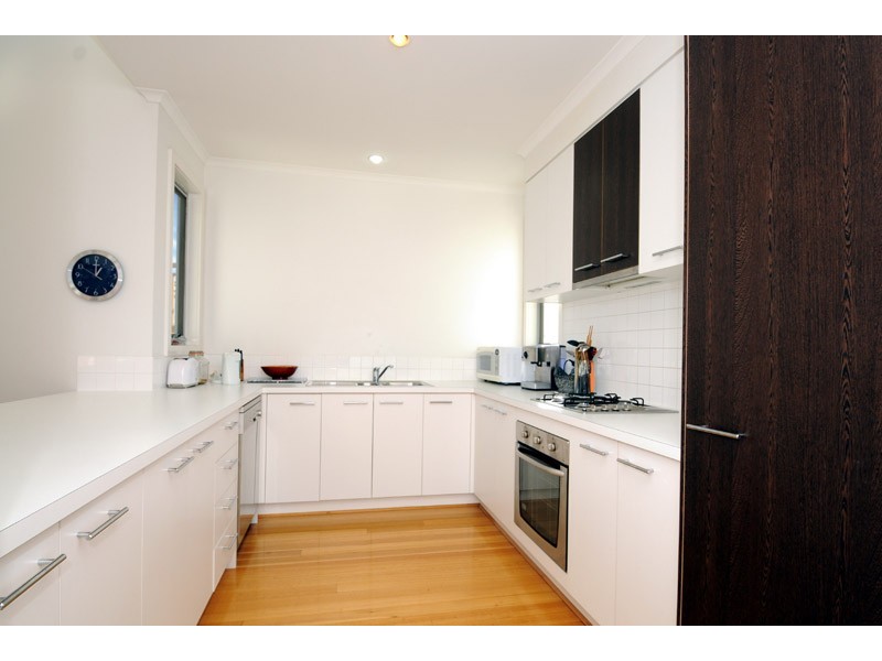 15 Linlithgow Terrace, Waterways VIC 3195