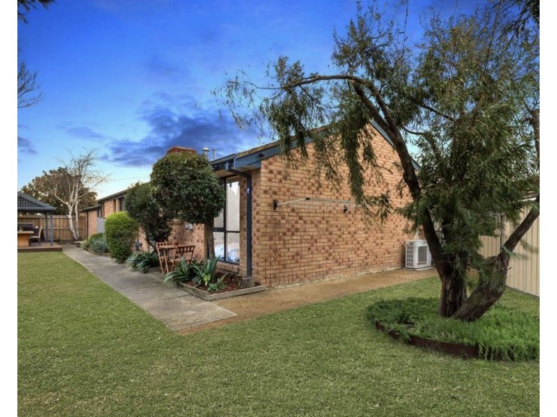 14 Longbeach Close, Aspendale VIC 3195