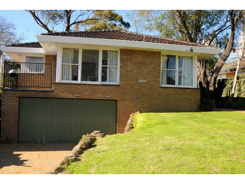 6 Pericoe Street, Frankston VIC 3199