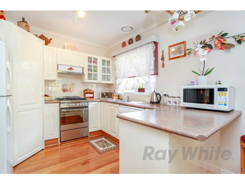 43 Silvertop Crescent, Frankston North VIC 3200