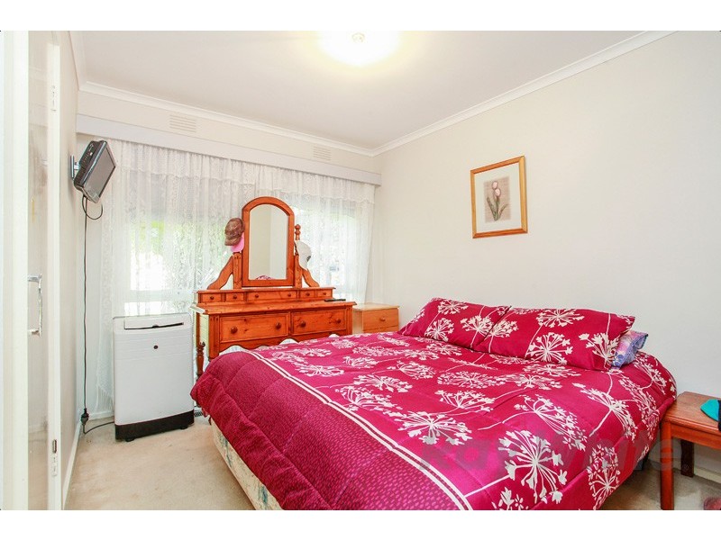 43 Silvertop Crescent, Frankston North VIC 3200