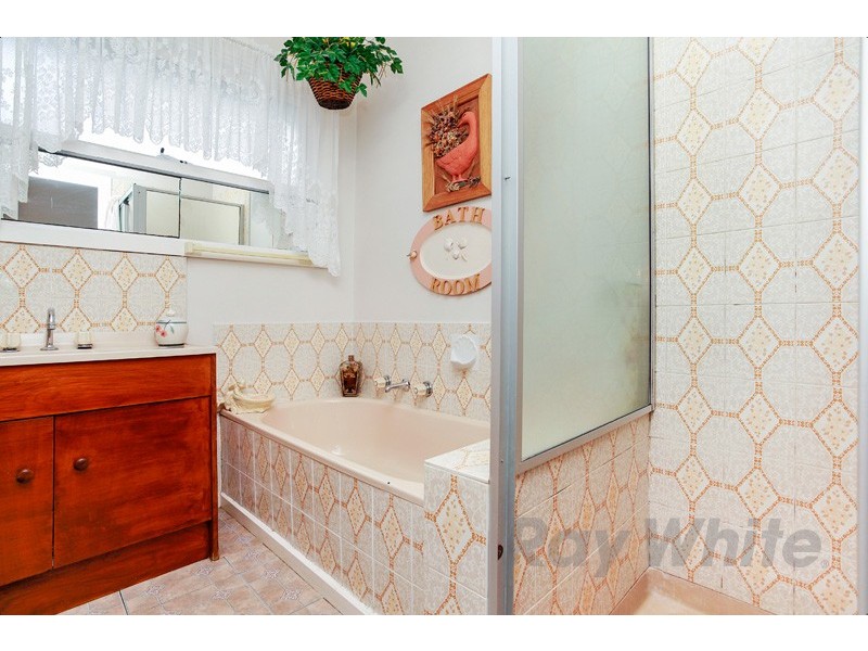 43 Silvertop Crescent, Frankston North VIC 3200