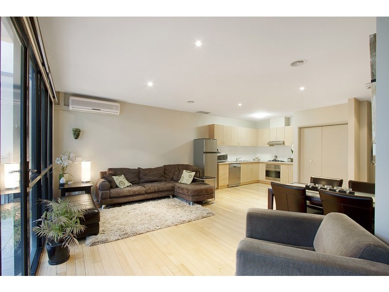2/332 Centre Road, Bentleigh VIC 3204