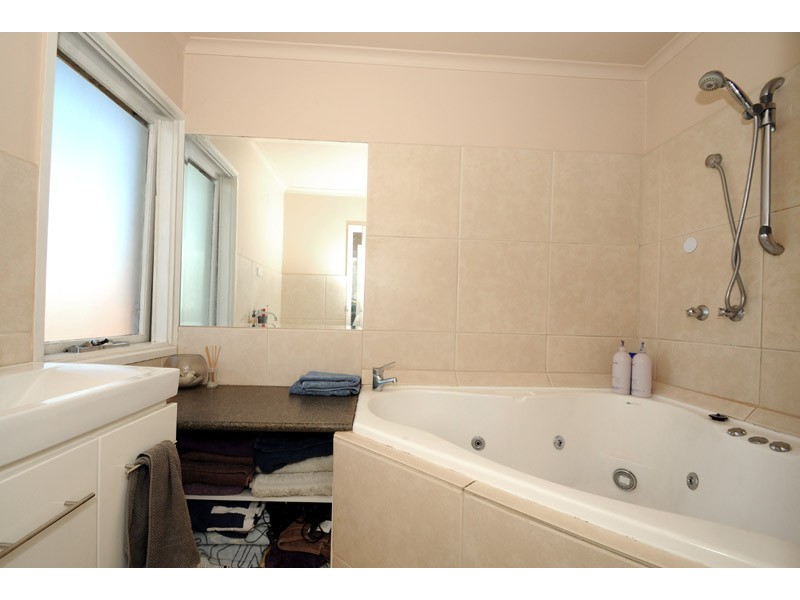 4/130 Warrigal Road, Mentone VIC 3194