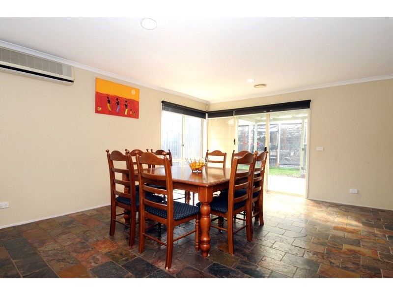 13 Wildoer Drive, Aspendale Gardens VIC 3195