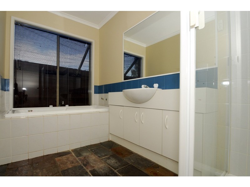 13 Wildoer Drive, Aspendale Gardens VIC 3195