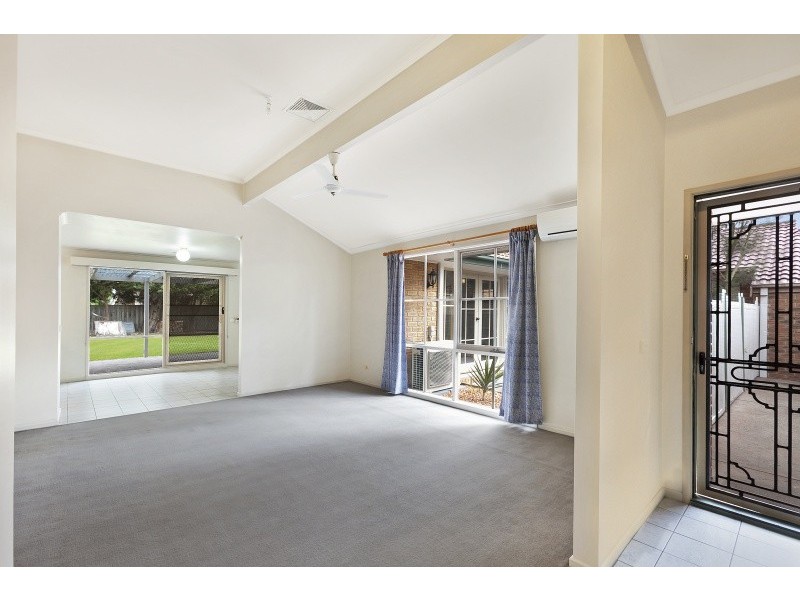 10 Llewellyn Avenue, Aspendale Gardens VIC 3195