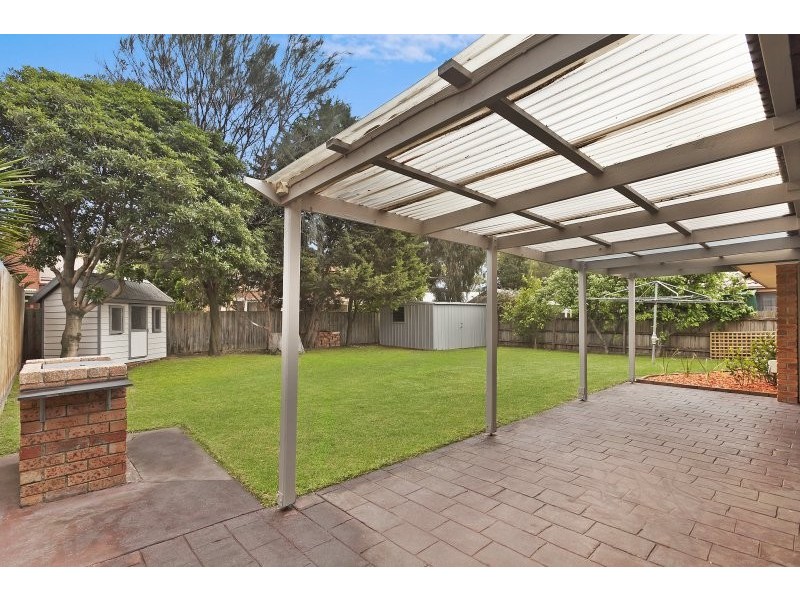 10 Llewellyn Avenue, Aspendale Gardens VIC 3195