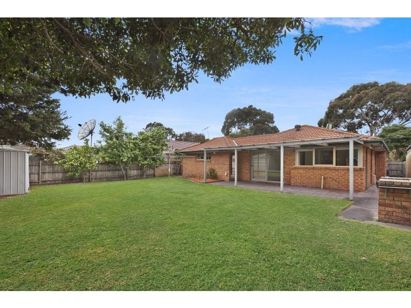 10 Llewellyn Avenue, Aspendale Gardens VIC 3195