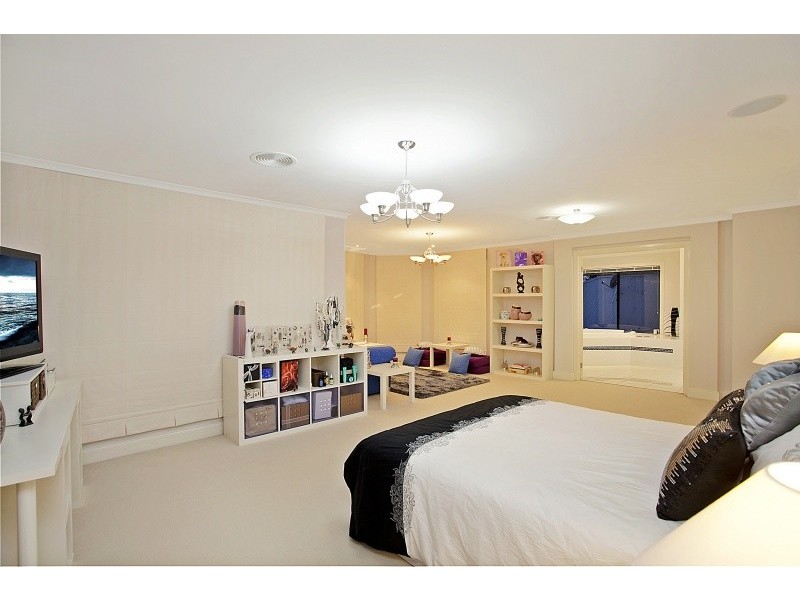 32 Purtell Close, Mordialloc VIC 3195