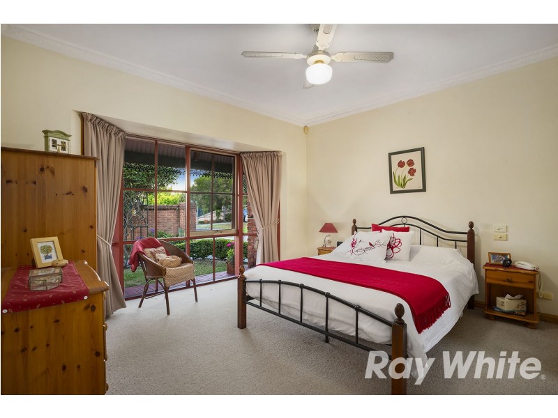 8 Milton Court, Aspendale Gardens VIC 3195