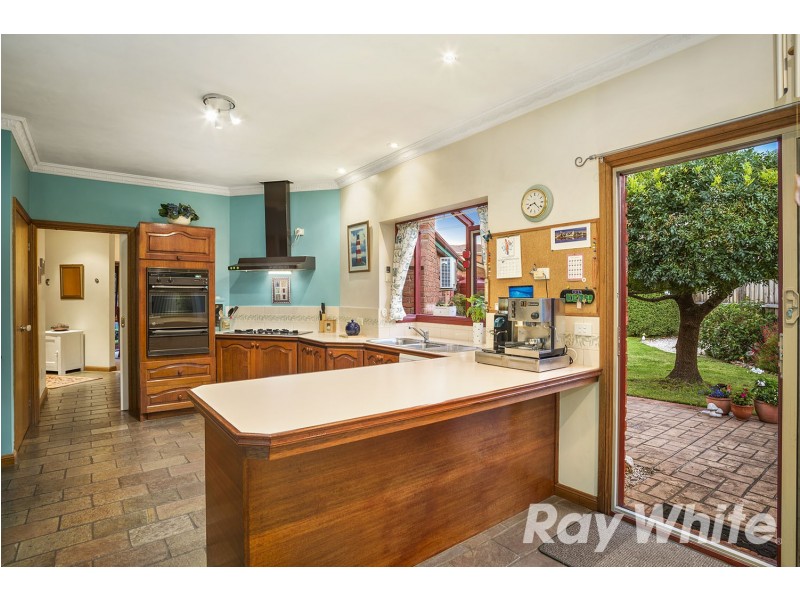 8 Milton Court, Aspendale Gardens VIC 3195