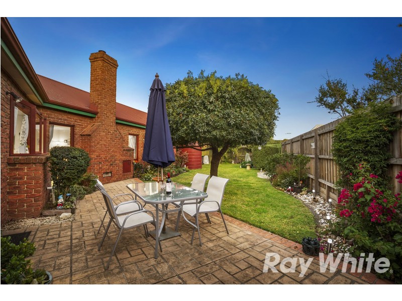 8 Milton Court, Aspendale Gardens VIC 3195