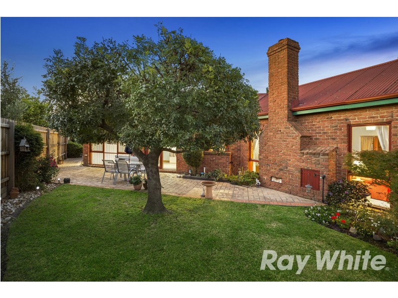 8 Milton Court, Aspendale Gardens VIC 3195