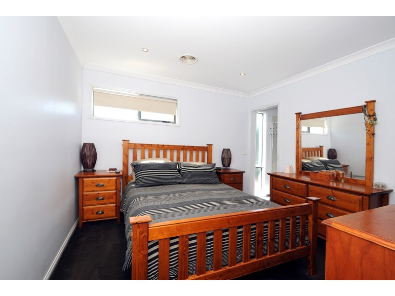 52 Hallmark Road, Mordialloc VIC 3195