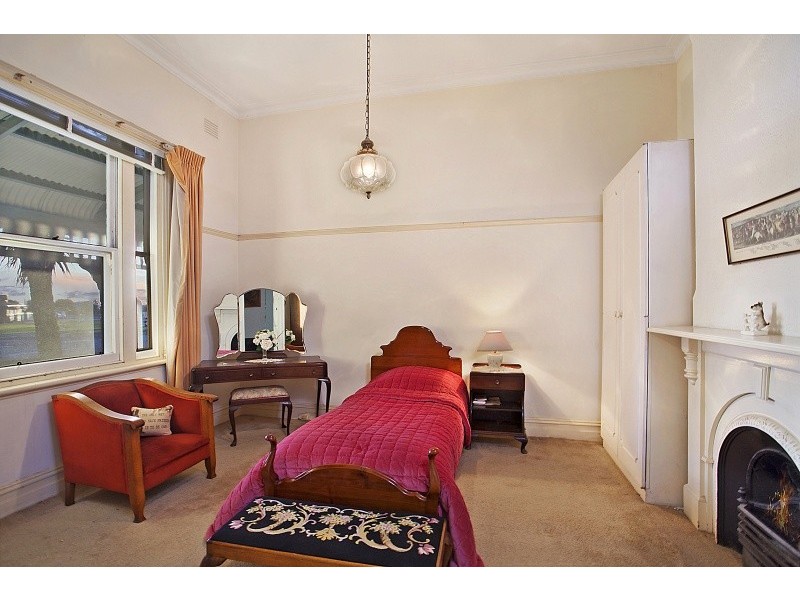 220 Beach Rd, Mordialloc VIC 3195